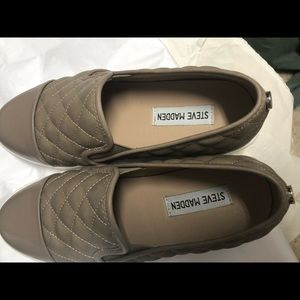 Steve Madden slip on shoes
